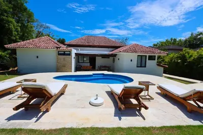 Image de Perfect getaway in a villa in a country house, with swimming pool.