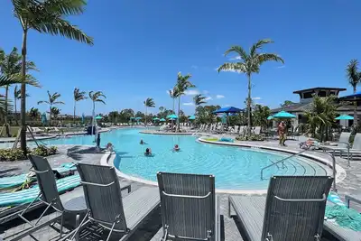 Image de 2-bedroom First Floor Condo with Den in Wellen Park Golf & Cc with Two Lanais.