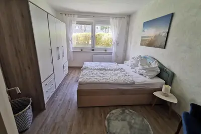 Image de Modern vacation apartment with lake view and balcony on the ground floor
