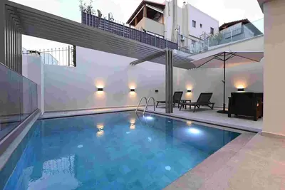 Image de Mgk Complex Suites with a private pool, ligaria