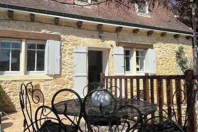 Image de Maison De Charme Face Chateau De Montfort Dans Le Triangle D'Or Du PéRIGORD Noir