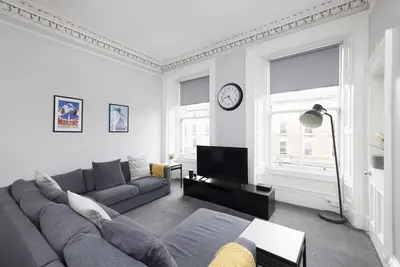 Image de Splendid 4-bed Flat Near The Castle