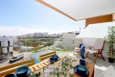 Image de Appartement luxueux avec piscine, clima et Wifi, Proche du port, des restaurants et des plages