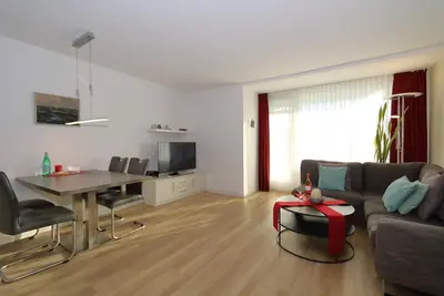 Image de House Captain Christiansen 50