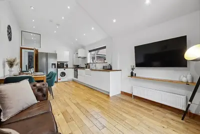 Image de Three-Bed Duplex Apartment