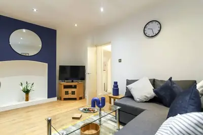 Image de City Centre Apartment  • Sleeps 5 • Free Parking • Fast WiFi