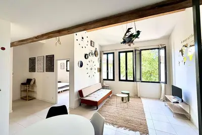 Image de L'Escale, T3 Clim, 6 pers, Nîmes hyper-centre