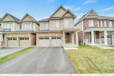 Image de Ultimate Luxe ~5br & 5. 5wr ~Ev Charger ~Kitchener