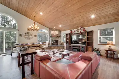 Image de Near Downhill Ski Resort! Hot Tub Haven in Truckee