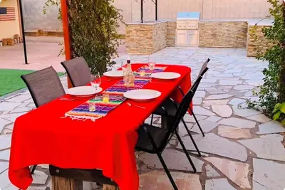 Image de Eastside Family Getaway