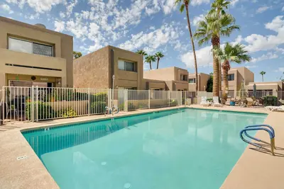 Image de Pool Access + Private Backyard: Sunny Mesa Home