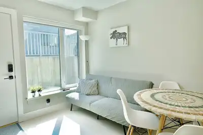 Image de Newly Built 2br, 15 Min to Airport, 20 Min to Dt