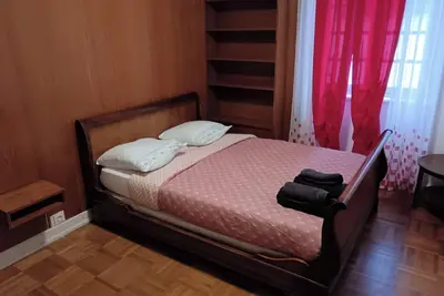 Image de cartier calme et passible, proche de tous les commerce