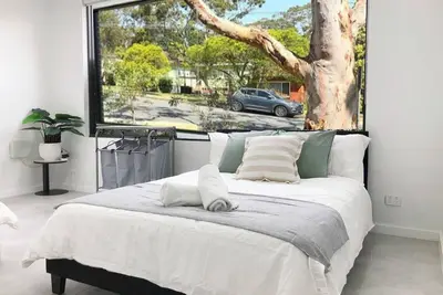 Image de Entire House with 2 bedrooms and parking nearby Hurstville