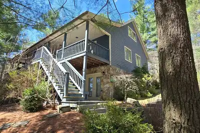 Image de Tall Pines - Charming 5br Getaway w/ Lake Access, Hot Tub & Fireplace