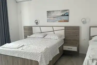 Image de 1-bedroom apartment with terrace - Apartments Subashi room 103