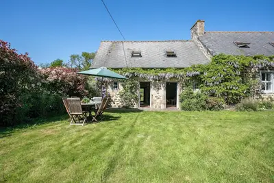 Image de Maison de vacances 'Longère De La Croix Blanche' avec jardin privé