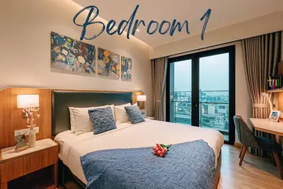 Image de Family retreat 8br in Dist 1_4P's Pizza_Hadilao_ Free Pool and Gym