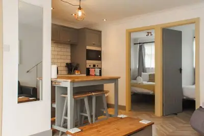 Image de Introducing Chalet 213, an inviting 2-bedroom Chalet.