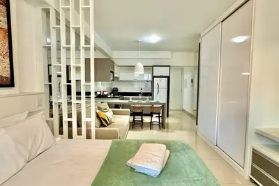 Image de Studio Top em frente ao Shopping Curitiba, Batel