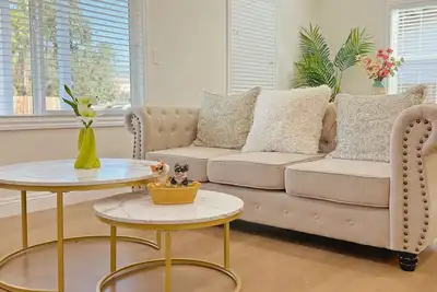 Image de Arcadia Brand New Luxury Home