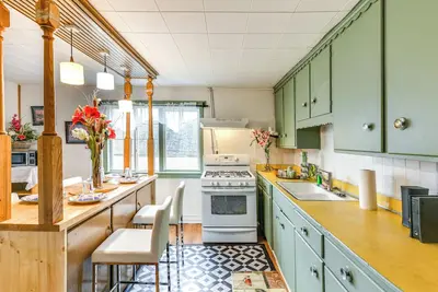 Image de 2 Mi to Dtwn Buffalo: Cozy Apt Near Hospitals