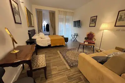 Image de Trastevere. 10\nYour Home in Rome