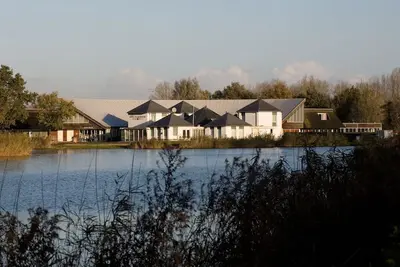 Image de Enjoy a Relaxing Stay with Free Parking, Scenic Views, and On-Site Dining