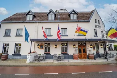 Image de Nature Escape in Relaxing Room Near Museum aan het Vrijthof - 15 min drive