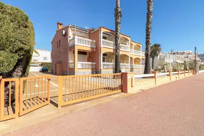 Image de Appartement élégant en bord de mer à Ampuriabrava
