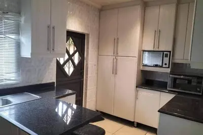 Image de Spacious lodge in beautiful Pietermaritzburg with Ac, WiFi