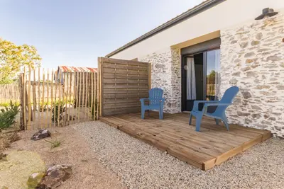 Image de Studio Jungle avec terrasse et piscine chauffée près de Nantes
