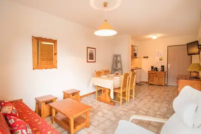 Image de Appartement calme proche navettes, proche piscine