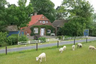 Image de Vacation home Butjenter Haus am Deich