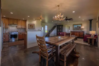 Image de Heart Mountain Hideaway- Private Western Getaway, Mountain Views