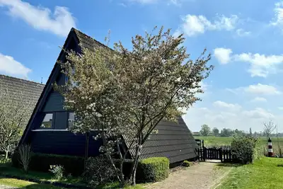 Image de Vacation home with a view - peace, space and woolly neighbors