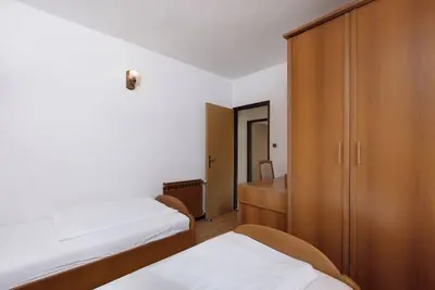 Image de actractive apartmant Mira  in Punat with Ac