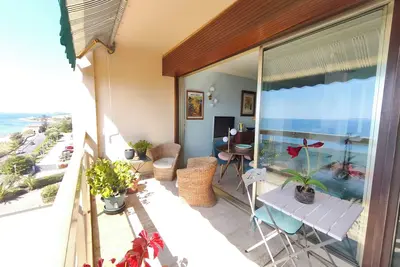 Image de Appartement avec balcon vue sur mer