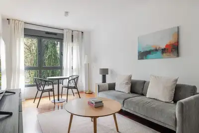 Image de Blueground | El Viso, pool & w/d, nr palace