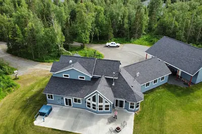 Image de Mountain-View Retreat w/ Pond, Fire Pit & Near Hikes – Palmer, Alaska