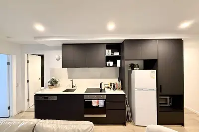 Image de Heart of Cbd Stylish 2br Apt-Quiet-pool-view-Bbq