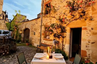 Le Puits Enchanté \nMaisonnette de charme Espalion