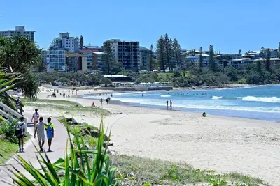 Image de Beachside Escape in Caloundra!