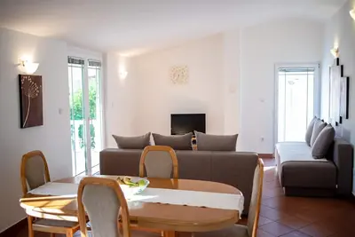 Image de Apartments Ivankovic - Two Bedroom Apartment with Terrace