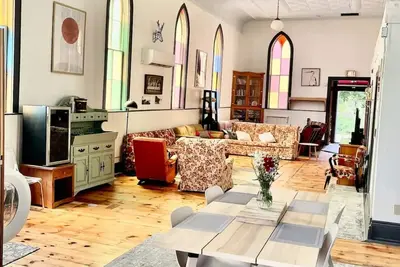 Image de Unique; Artists’ Retreat 1350sq church near Long Point Port Dover Norfolk County
