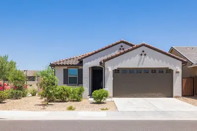 Image de Perfect Pet-Friendly Getaway at Cardinals Stadium! WiFi/Ac/Ev Charger - Nice!