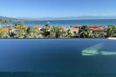 Image de 4 Br El Encanto Condo! Inside Punta Mita Gates w/ Premium Membership.