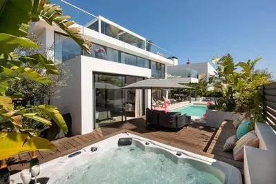 Image de Luxury 5 Star Villa with Sea Views, Ibiza Villa 1309