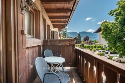 Image de Biobauernhof Toellerhof 'Zimmer 2' avec vue sur les montagnes, piscine partagée et Wi-Fi