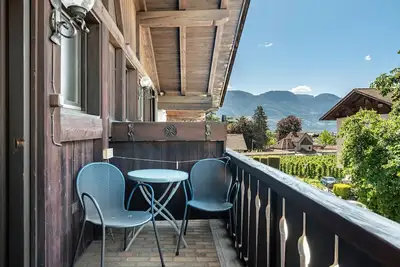 Image de Biobauernhof Toellerhof 'Zimmer 7' avec vue sur les montagnes, piscine partagée et Wi-Fi
